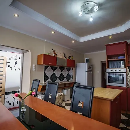 Guest house Robitel Wellness Vendeghaz Veszprem-gyulafiratot 4*